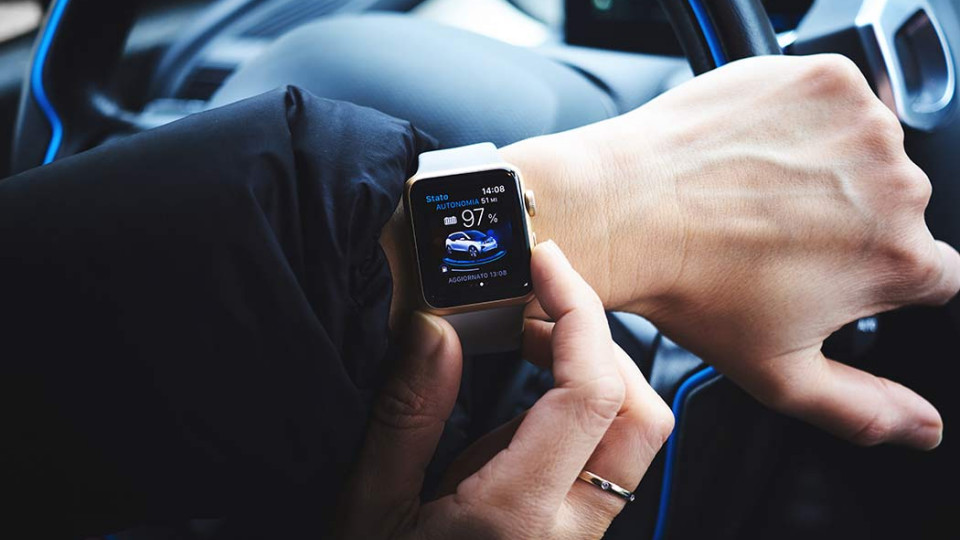 Необычный способ ограбления автомобилей с помощью Apple Watch: как работает схема