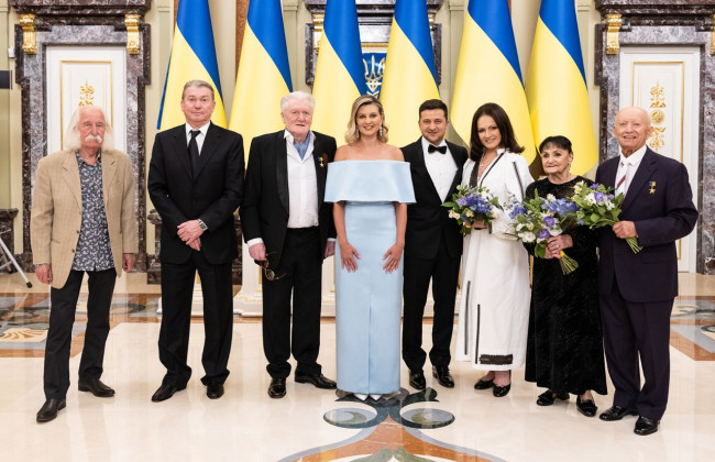 Зеленський вручив відзнаку «Національна легенда України»