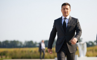 На Черкащині Президент узяв участь в урочистостях з нагоди Дня Державного прапора: Ми разом піднімаємо прапор і маємо піднімати Україну – тільки разом і тільки вгору