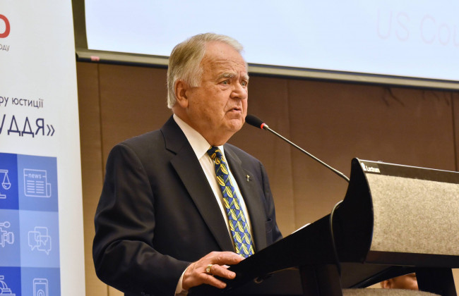 Богдан Футей: «Президент не может назначать новых судей КСУ, если все должности судей заняты»