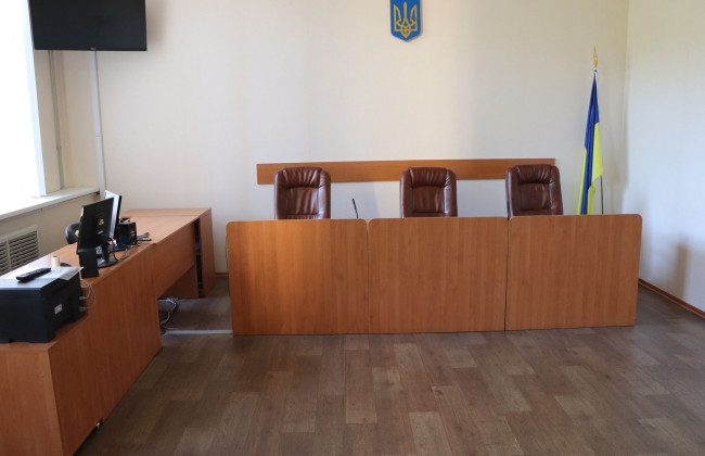 Для административной апелляции не нашлось судей