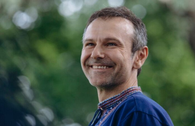 Святослав Вакарчук впервые стал отцом: у певца родился сын