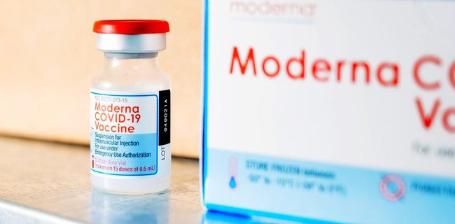 В Японии два человека умерли после вакцинации препаратом Moderna