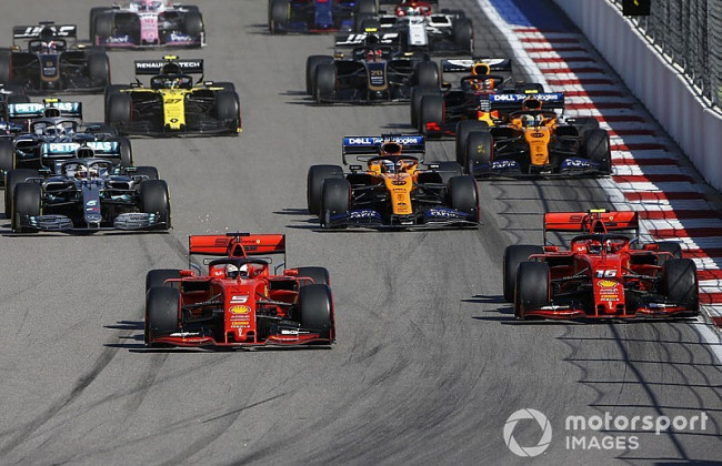 Гоночные автомобили начнут заправлять топливом из вина