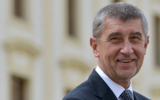 Премьер Чехии призвал расширить Шенгенскую зону