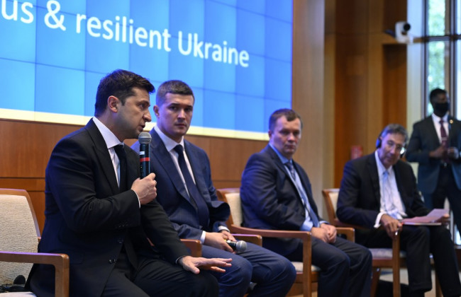 Зеленський у США: «В Україні корупціонерів притягають до відповідальності і зміцнюється антикорупційна архітектура»