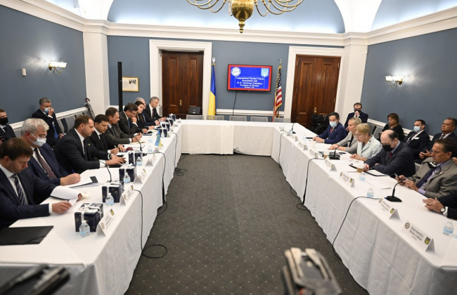 Зеленский провел встречу с представителями Украинского кокуса в Конгрессе США