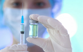 Серед важких пацієнтів половина — щеплені: як правильно читати COVID-статистику