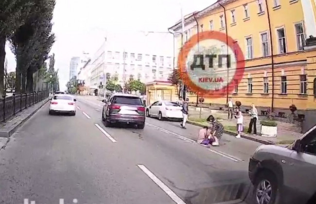 «Не дошла до университета»: в Киеве студентка попала в ДТП
