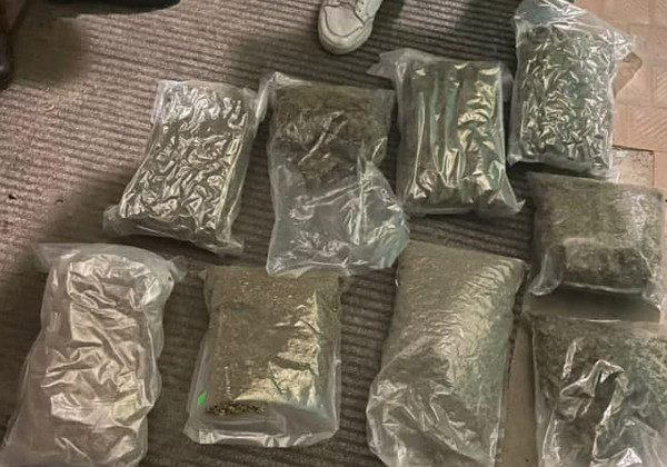 У Києві «на гарячому» спіймали співорганізатора інтернет-магазину із партією канабісу