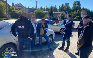 СБУ затримала начальника Льотної академії НАУ на хабарі у 20 тисяч доларів