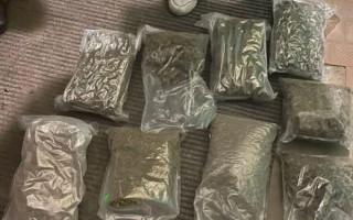 У Києві «на гарячому» спіймали співорганізатора інтернет-магазину із партією канабісу