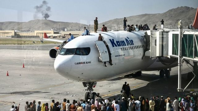 Аэропорт Кабула вновь возобновляет работу: что известно
