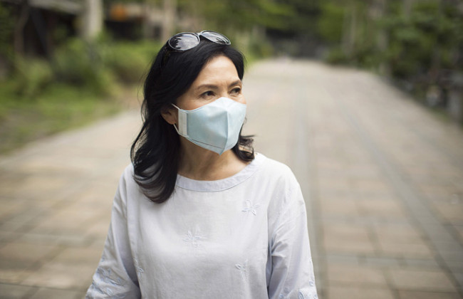 Врач рассказал, какие маски лучше защищают от штамма «Дельта»