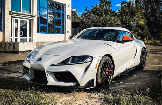 В Украине заметили редкий спорткар Toyota Supra
