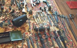На Кіровоградщині викрили «чорного» археолога на збуті зброї часів Другої світової війни
