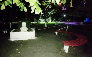 Под Одессой в парке заметили бюст Ленина