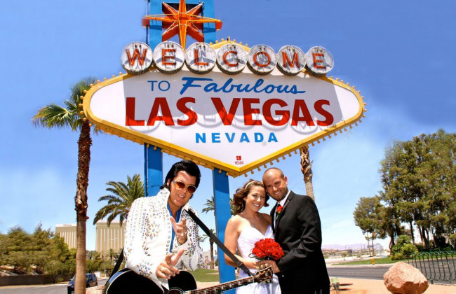 Заключили брак за границей: нужно ли подтверждать его в Украине и уведомлять органы РАГС, ДОКУМЕНТ