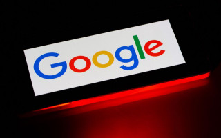 Еврокомиссия обвиняет Google в принуждении использовать одно из приложений на смартфонах