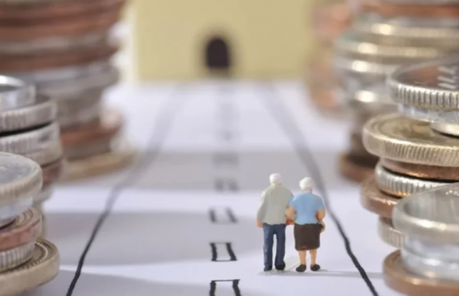 Пенсии в 2022 году: кому и когда повысят выплаты