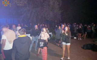 У Чернігові спалахнув студентський гуртожиток: евакуювали 49 осіб