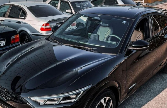 В Киеве заметили новый электрокроссовер Ford Mustang, фото