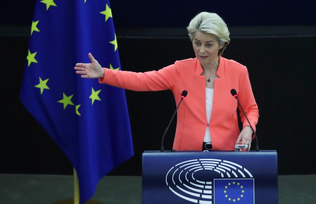 Глава ЕС предостерегает от «пандемии непривитых»