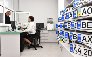 В Україні розмитнити авто можна буде через «Дію»