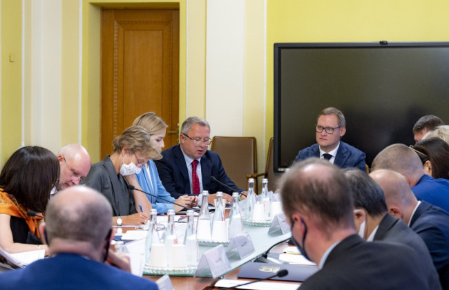 Как прошел «ковер» у Зеленского: итоги встречи с главами Рады судей и Верховного Суда, а также послами G7