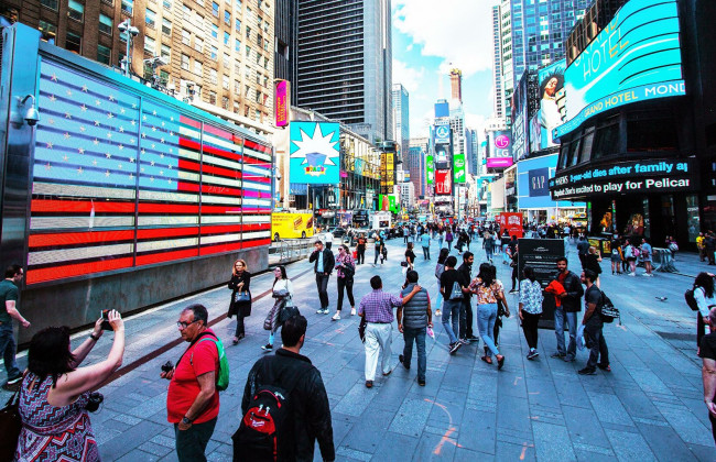 «Дельта»-штамм бьет не только по здоровью, но и по кошелькам: пострадали розничные продажи в США