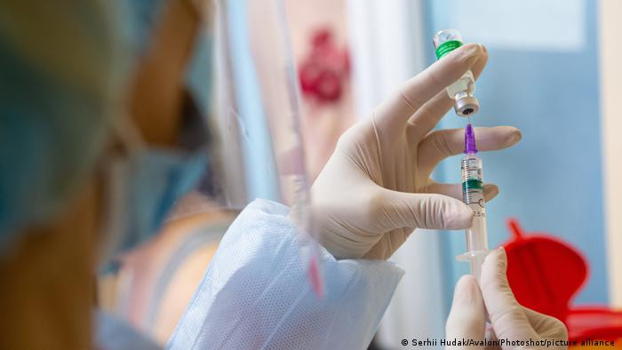 МОЗ прогнозує повторну вакцинацію проти коронавірусу через рік