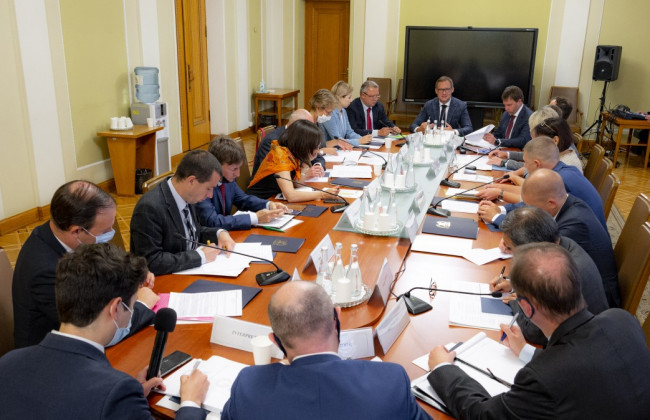 G7: Посли на зустрічі в Офісі Зеленського почули, що Україна зобов’язується провести реформу ВРП