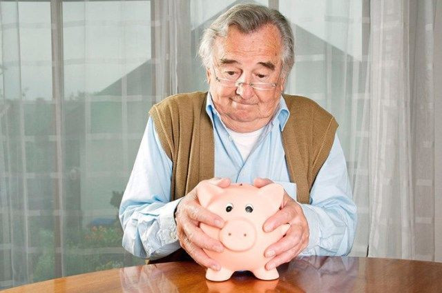 Уряд збільшив фінансування соціальних програм на 7,3 млрд грн: які доплати планують пенсіонерам