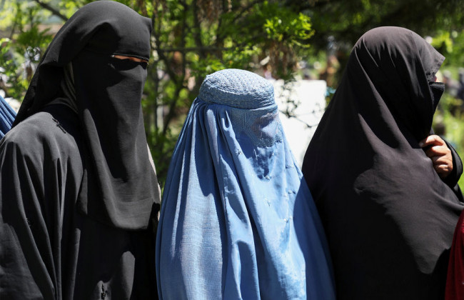 Нарушение прав человека: талибов призвали разрешить девочкам ходить в школы