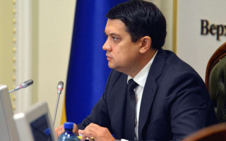 Разумков вважає малоймовірним розгляд закону про олігархів на цьому тижні