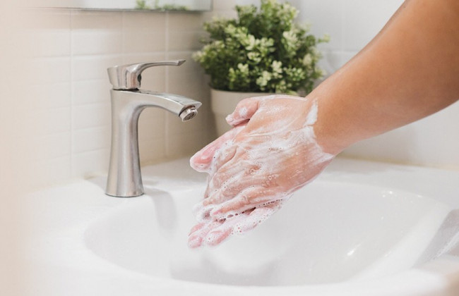 Врач рассказала, защищает ли мытье рук от коронавируса