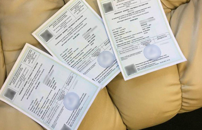 На Запоріжжі працівники турфірми продавали готові негативні ПЛР-тести на коронавірус