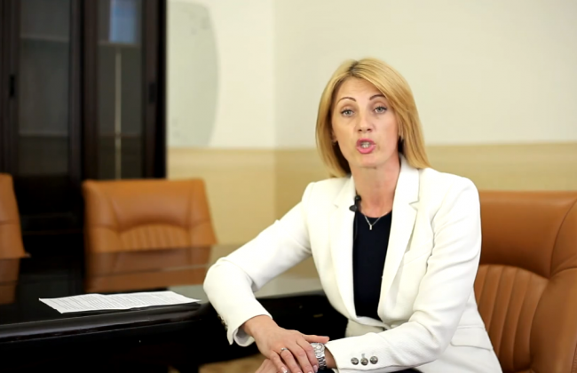 Заместительница Любченко Светлана Глущенко «потерялась», когда должна была представлять законопроект о дерегуляции трудовых отношений