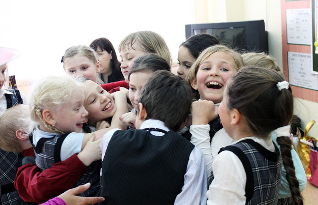 У школах Луцька просять заборонити два свята