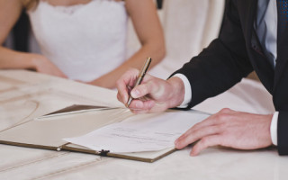 Кохання без меж: як провести державну реєстрацію шлюбу в слідчому ізоляторі