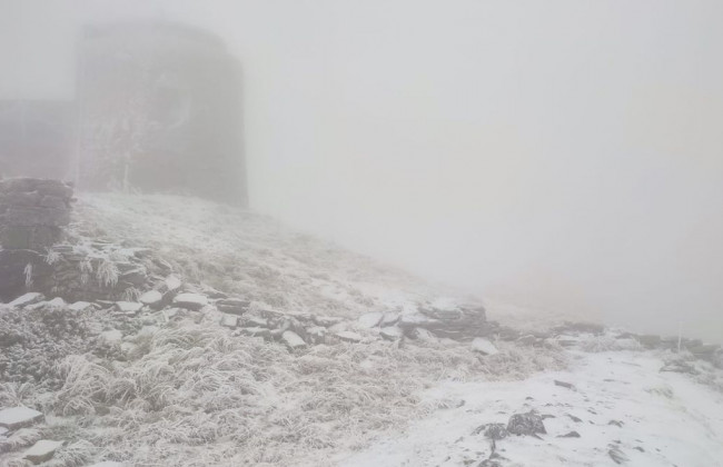 В Карпатах выпал первый снег: фото