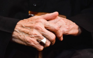 Уряд запроваджує механізм захисту майнових прав осіб похилого віку