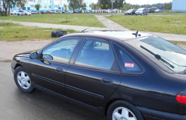 Суд визнав недійсним договір купівлі-продажу автомобіля, придбаного у шлюбі: у чому справа