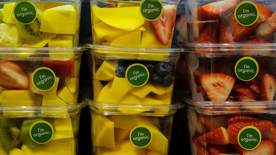В Испании запретят пластиковые упаковки для фруктов и овощей