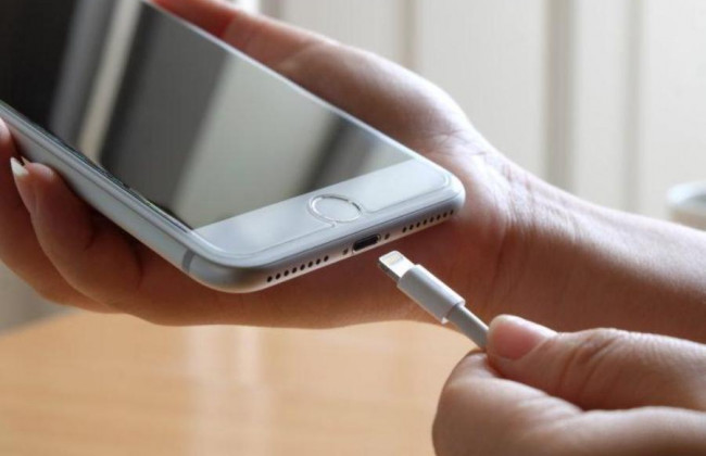 ЕС обяжет производителей гаджетов продавать зарядки отдельно от устройства
