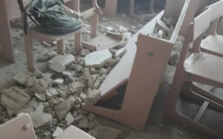 В гимназии под Черниговом чуть не рухнул потолок на голову школьникам