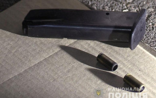 В Киеве мужчина закончил спор с прохожим выстрелом в грудь