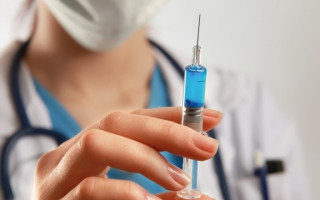 В Украине за сутки вакцинировали более 37 тысяч украинцев