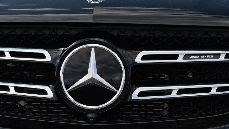 Автомобили Mercedes-Benz приходится ждать больше года: причина