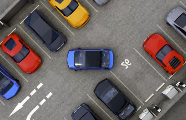 Кияни оскаржують в суді введення нових платних паркомісць вздовж доріг та на прибудинкових територіях